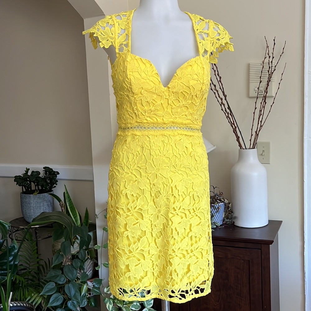💛 Floral Embroidered Lace With Cutout Back Dress by Entry for Women-Yellow-M